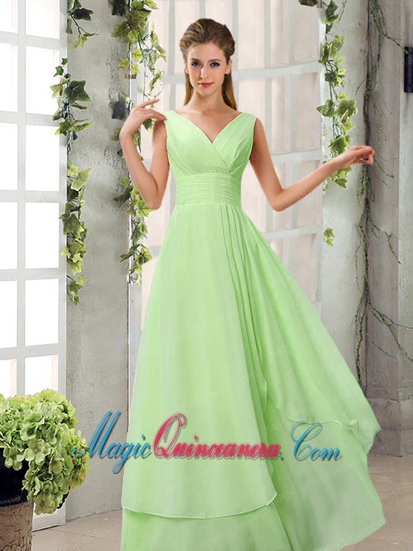 Ruching V Neck Chiffon Dama Dresses in Champagne