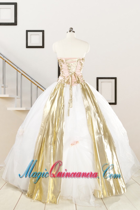 Cheap Strapless White Quinceaneras Dresses with Appliques