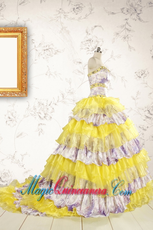 Popular Beading Yellow Sweet 15 Dresses with Sweep Train