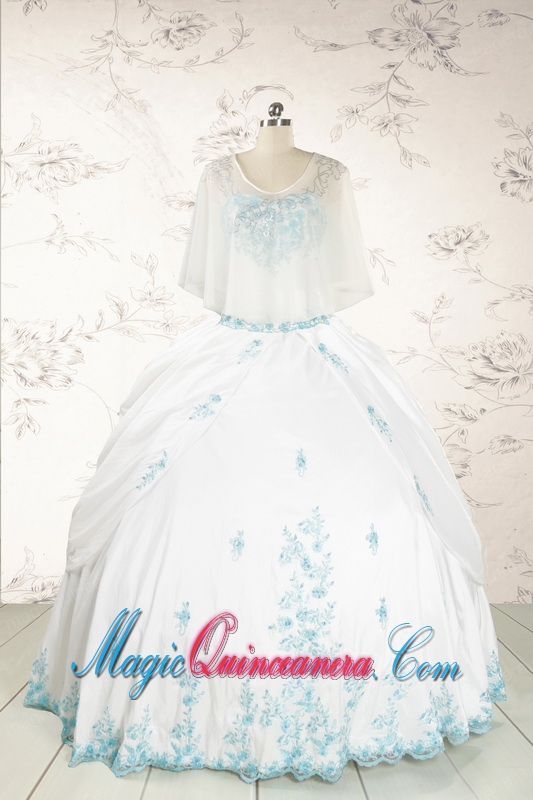 Modest Appliques Quinceanera Dresses in White for 2015