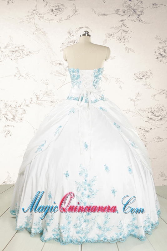 Modest Appliques Quinceanera Dresses in White for 2015