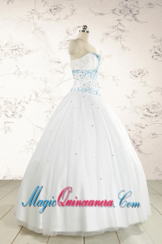 2015 Beautiful Appliques and Beading White Quinceanera Dresses