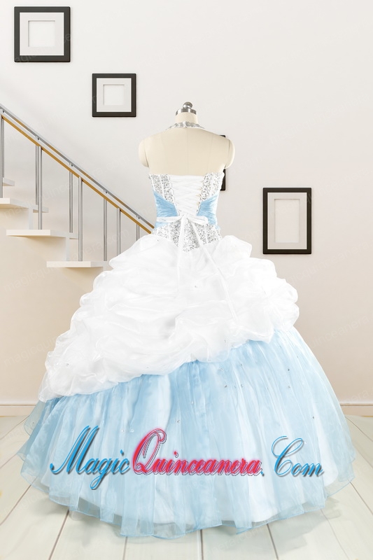 2015 Pretty Halter White and Blue Quinceanera Dress with Beading