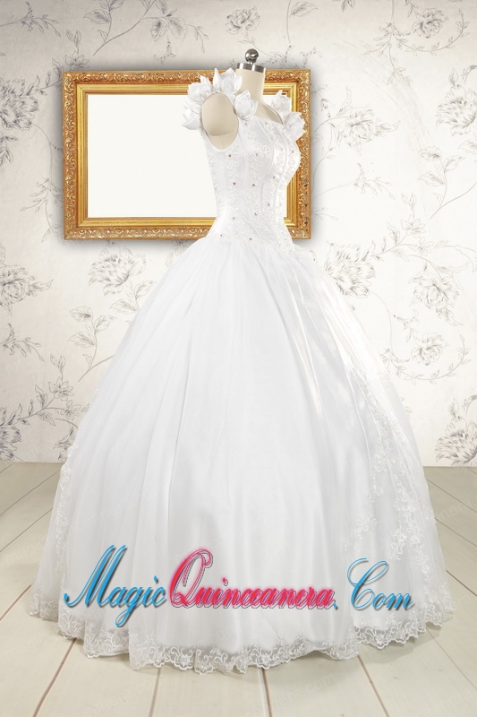 2015 Wonderful White Quinceanera Dresses with Appliques and Beading