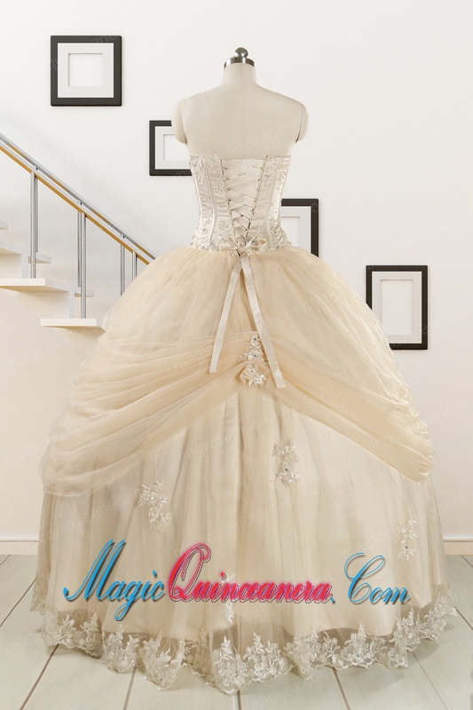 2015 Classical Appliques and Hand Made Flower Quinceanera Dresses in Champagne