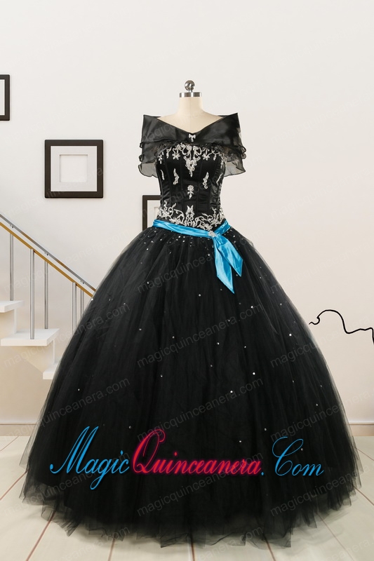 Pretty Appliques and Beading Black Quinceanera Dresses