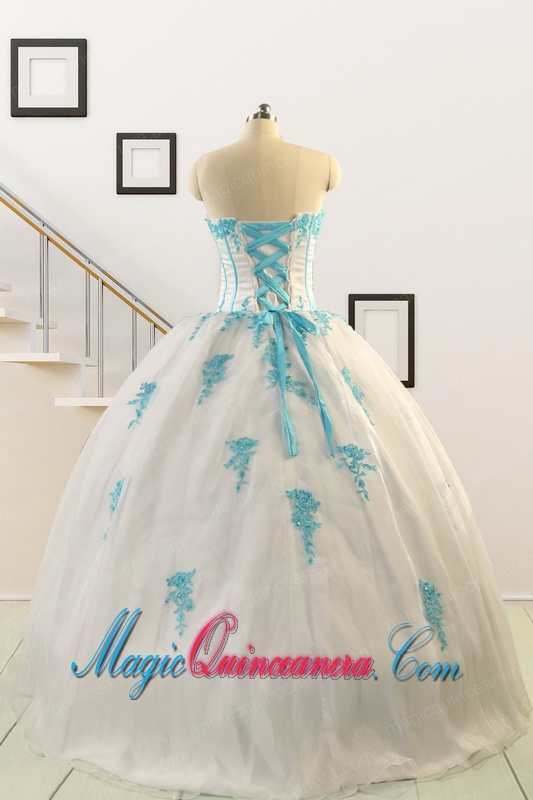 2015 Affordable White Quinceanera Dresses with Appliques