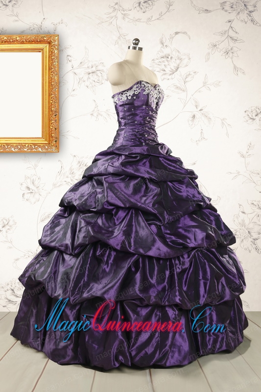 2015 Modern Sweetheart Purple Quinceanera Dresses with Appliques