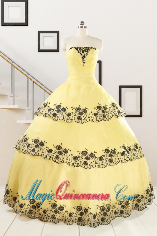 Cheap Ball Gown Quinceanera Dress with Appliques