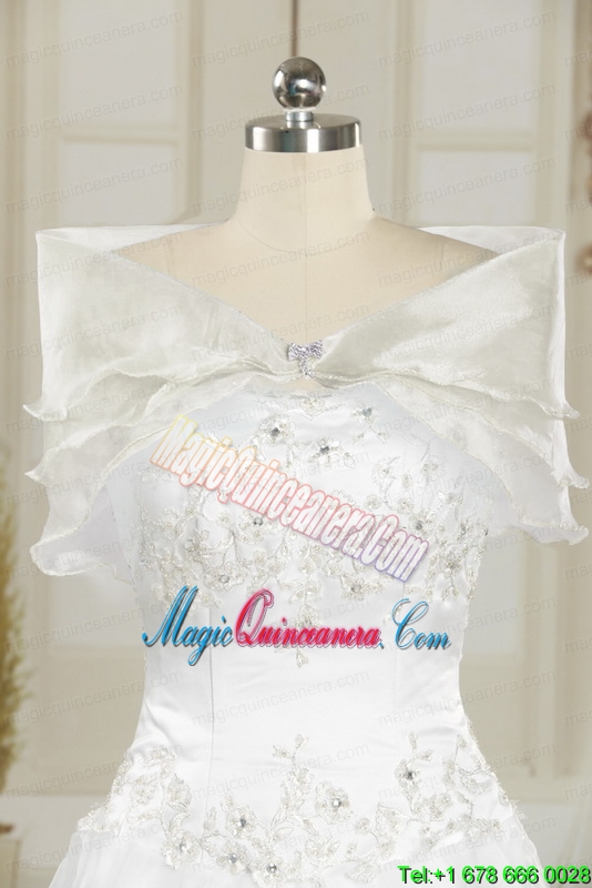2015 Modern White Quinceanera Dresses with Appliques and Beading