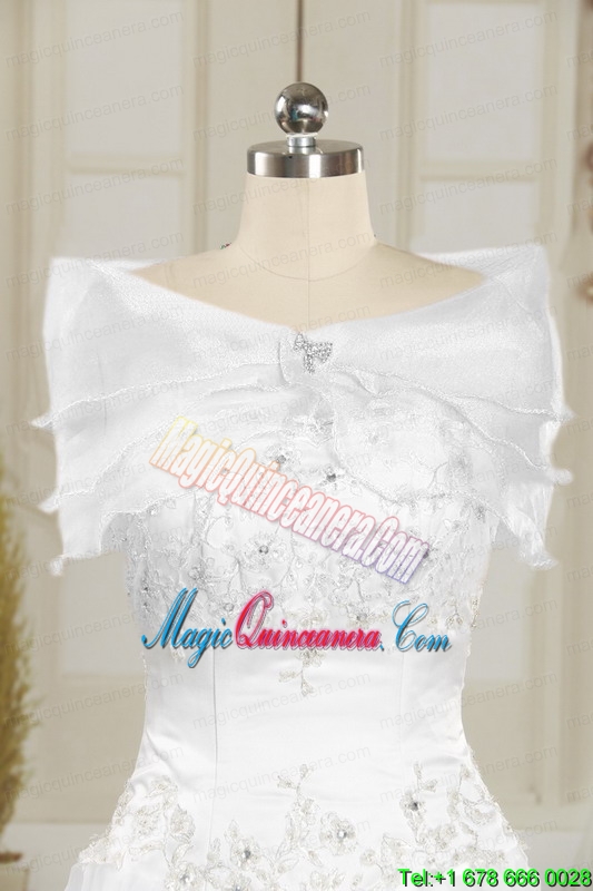 2015 White Taffeta Dresses For a Quinceanera with Beading and Pick Ups