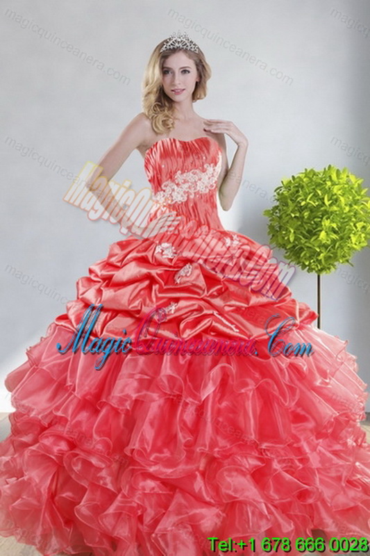 triumph 2015 Luxury Watermelon Red Quince Dresses with Appliques and Ruffles