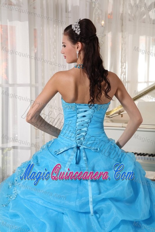 Baby Blue Organza Dresses of 15 with Appliques Pick ups in Arroyo