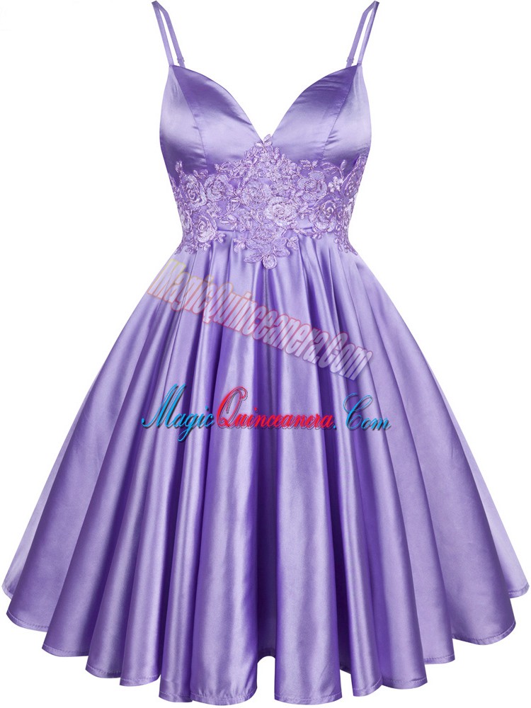 Graceful Knee Length Lilac Quinceanera Court Dresses Elastic Woven Satin Sleeveless Lace