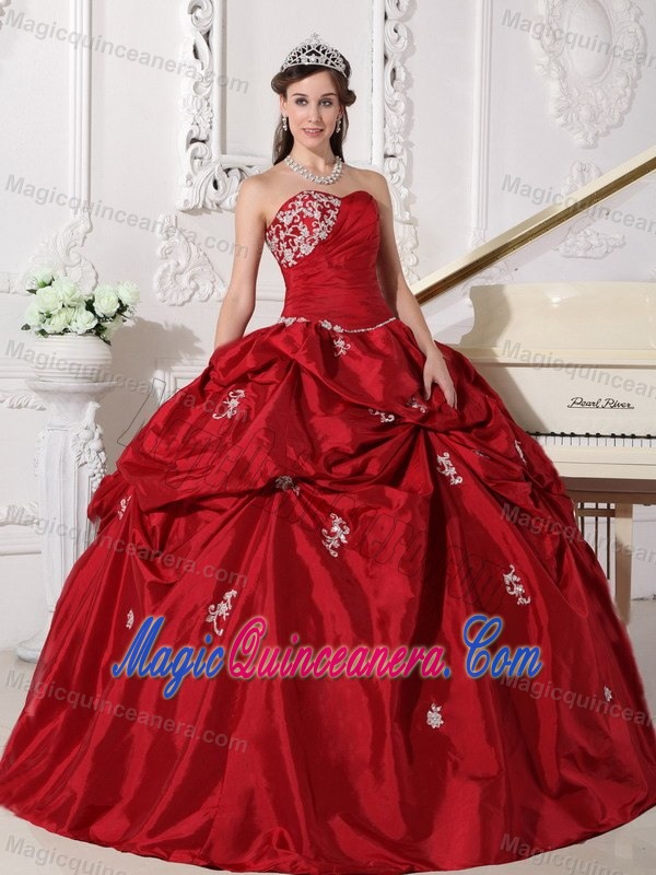 Wine Red Pick Ups Appliqued Dresses for Quince in Cordoba