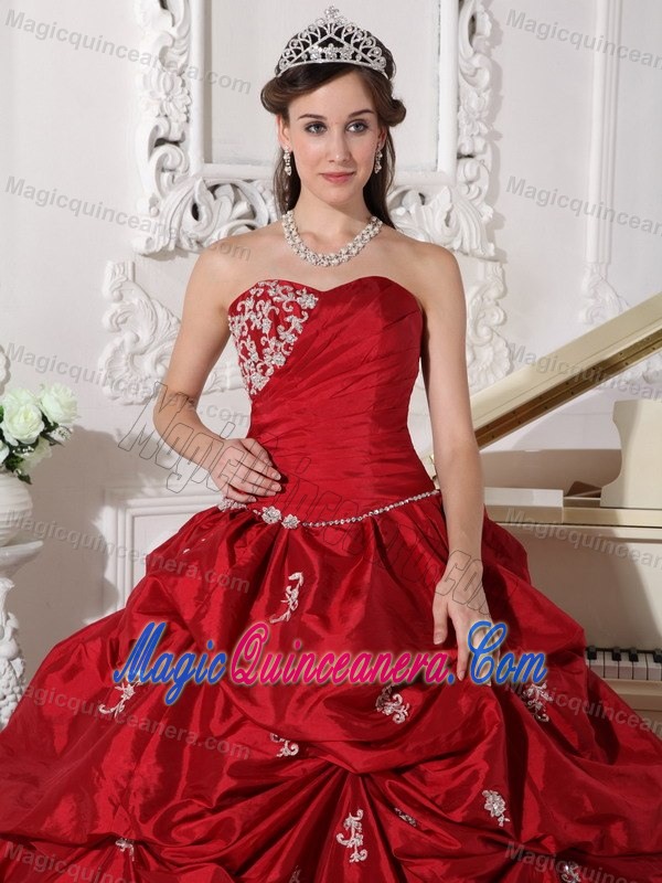 Wine Red Pick Ups Appliqued Dresses for Quince in Cordoba