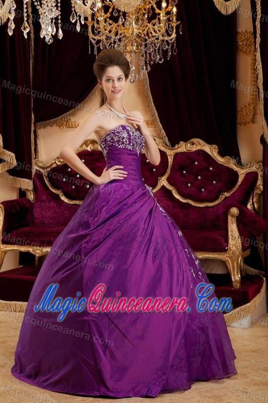 Stylish Purple Taffeta Appliqued Sweet 15/16 Birthday Dresses