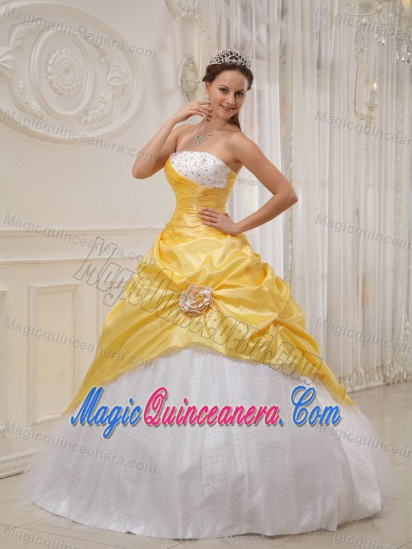 Yellow and White Cheap Beaded Sweet 16 Dresses in Cordoba