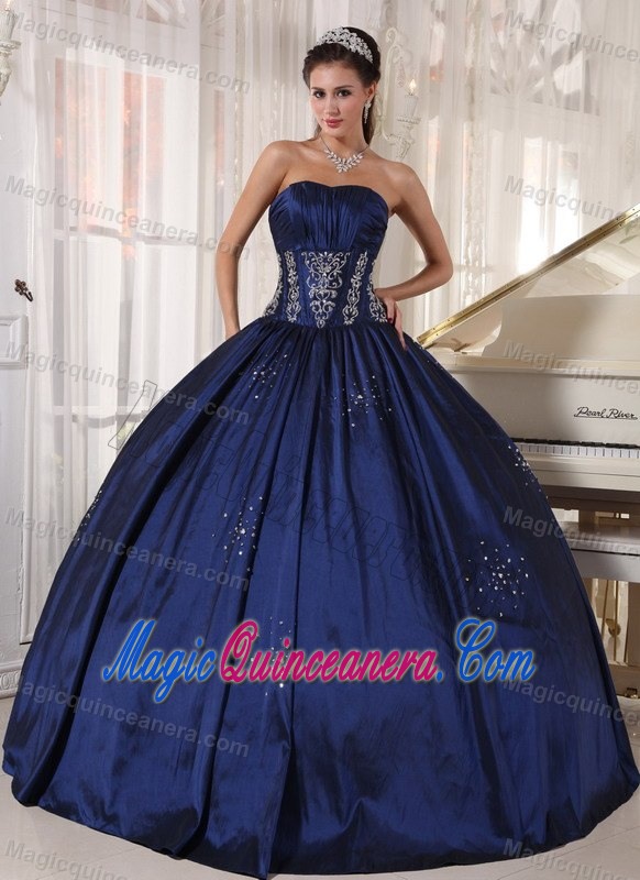 Navy Blue Beaded Taffeta Embroidery Sweet 15 Dresses in Belfast