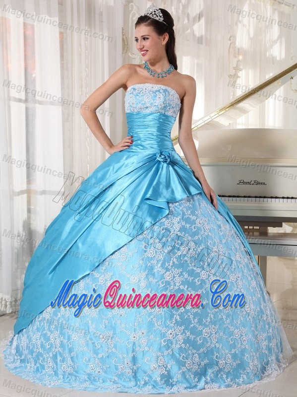2013 Ruched Bodice Trajes De Quinceaneras Taffeta and Lace Aqua Blue