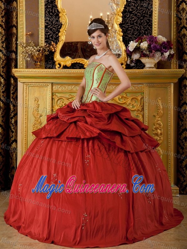 Sophisticated Strapless Quinceanera Gown with Pick-ups in Townsville
