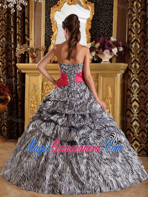 Luxurious Sweetheart Zebra Printed Quinceanera Party Dress with Sash