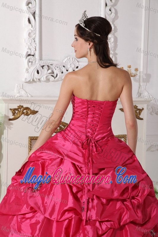 Red Pick-ups Appliques Quinceanera Gowns Beading for Quebec City