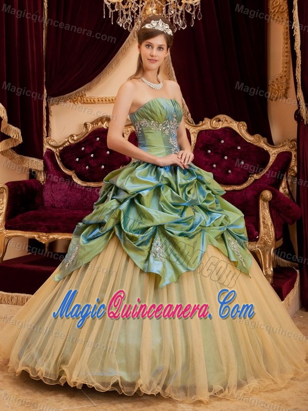 Newest Taffeta and Tulle Sweet 16 Dresses with Ruches and Appliques