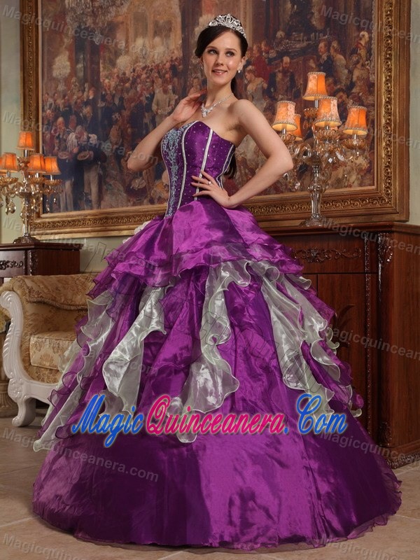 Fashionable Purple Beaded Appliques Dresses for a Quince with Ruffles