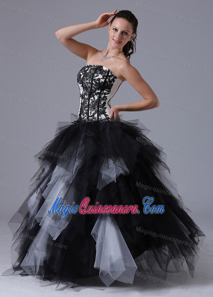 Anchorage Black and White Appliques Tulle Sweet 16 Dresses Strapless