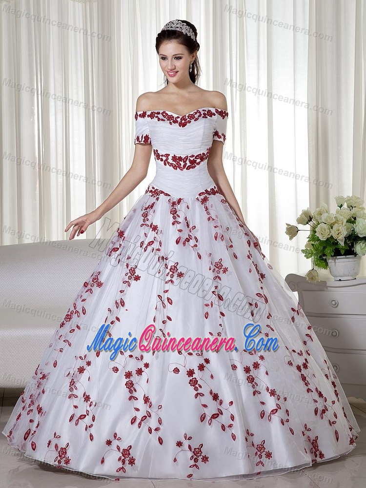 Red Embroidery Accent Off Shoulder White Organza Sweet 16 Dresses