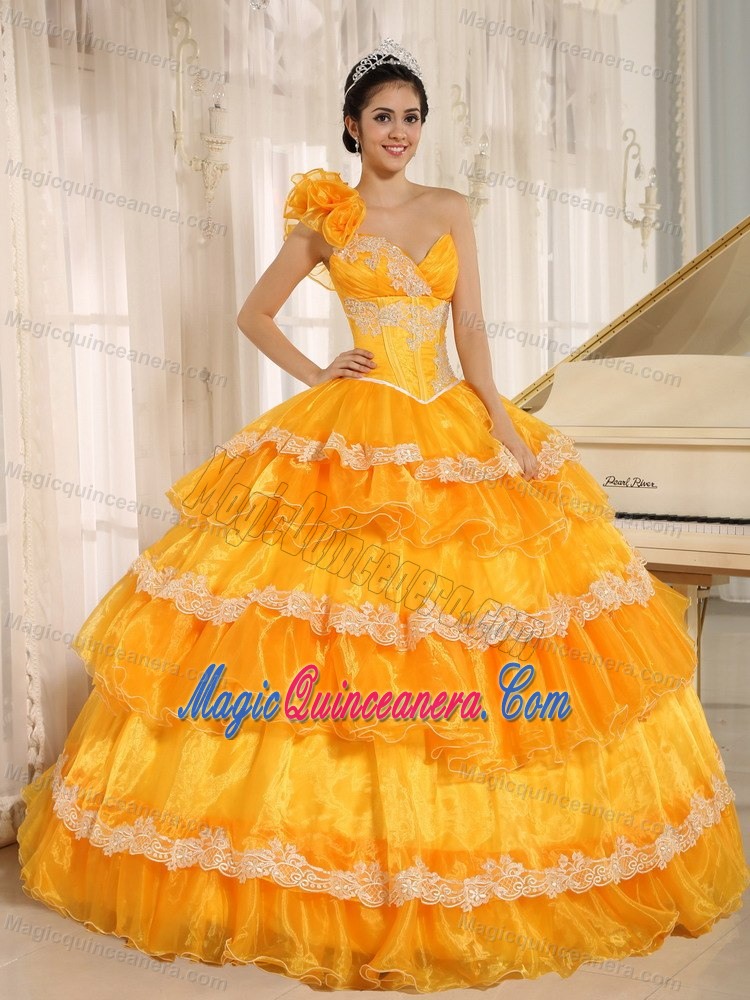 Flowery One Shoulder Orange Organza Sweet 15 Dress with Appliques