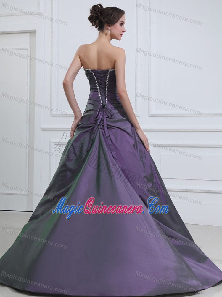 Dark Purple A-line Sweetheart Quinces Dresses with Beaded Taffeta