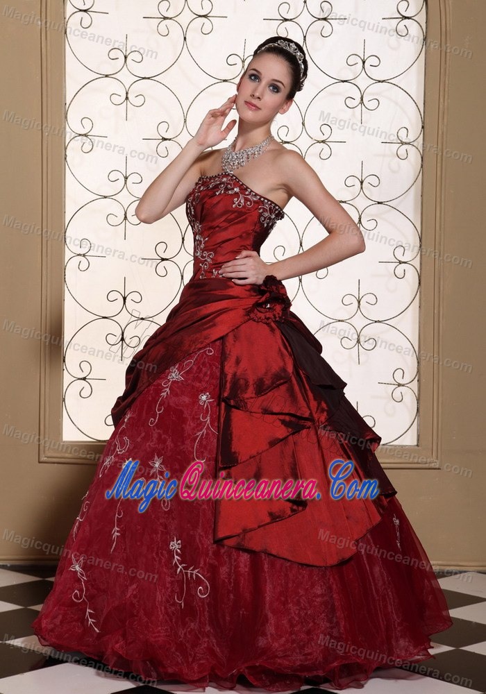 Embroidery and Pick ups Accent Quinceanera Dresses in Wine Red