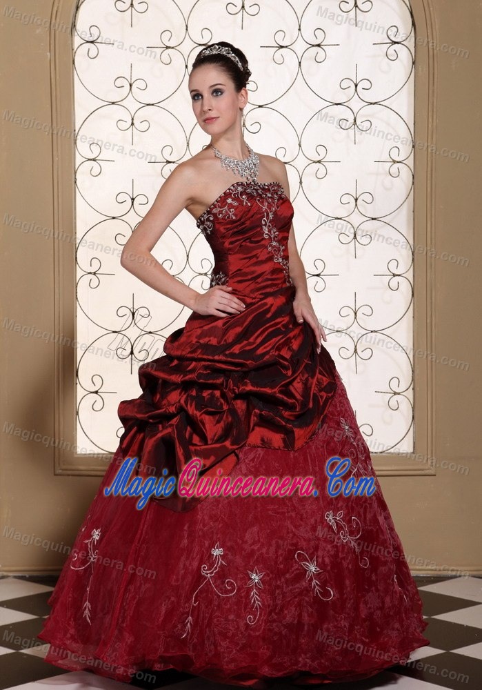 Embroidery and Pick ups Accent Quinceanera Dresses in Wine Red