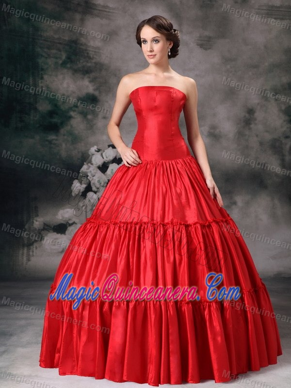 Red A-Line Strapless Quinceanera Dress with Ruches in Taffeta