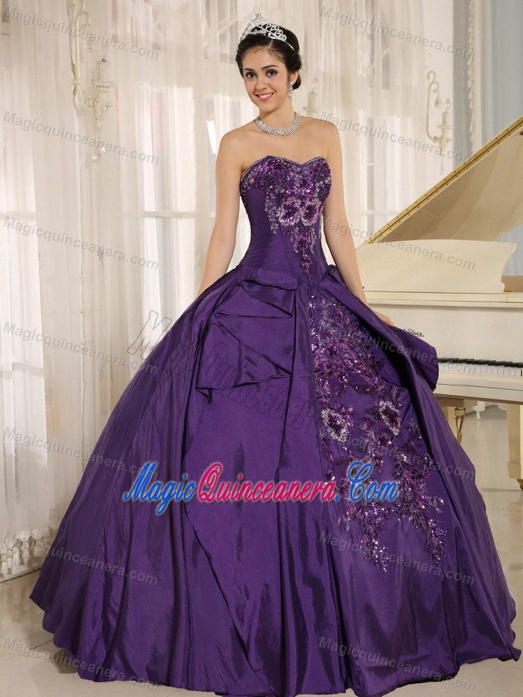 Eggplant Purple Sweetheart Quinceanera Dress With Embroidery and Beading