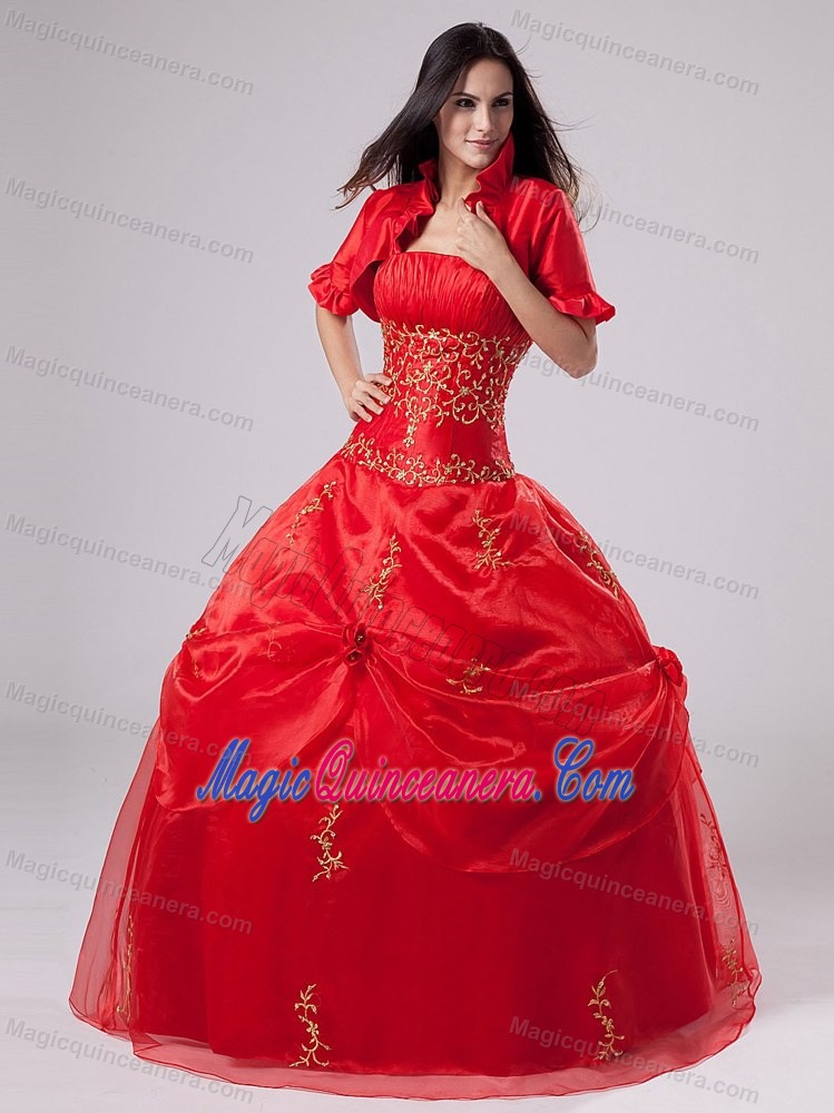 Red Quinceanera Dress With Embroidery and Pick-ups in Organza and Taffeta