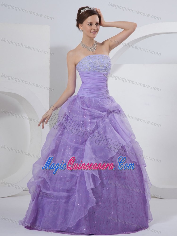 Lilac Quinceanera Dress with Ruffles in Organza and Shinning Fabric