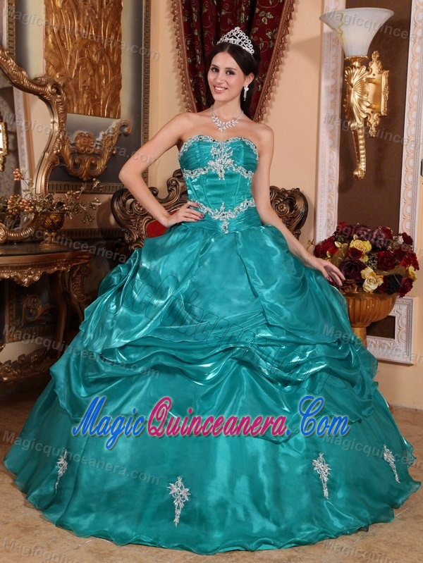 Sweetheart Quinceanera Dress with Pick-ups and Appliques in Turquoise