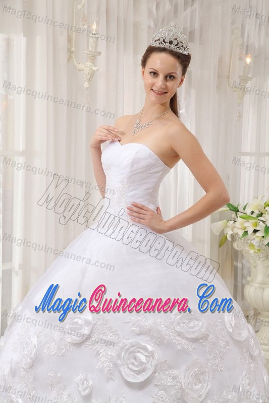White Quinceanera Dress with Sweetheart Neckline and Rolling Flowers