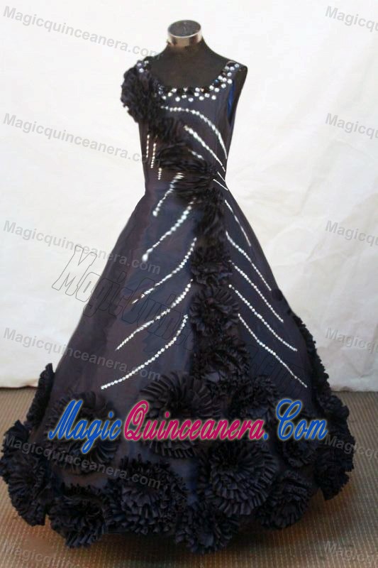 Black Hand Made Flowers Satin Scoop Beaded Pageant Dresses