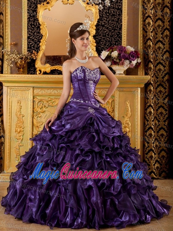 Dark Purple Organza Sweetheart Dresses of 15 with Ruffles Appliques