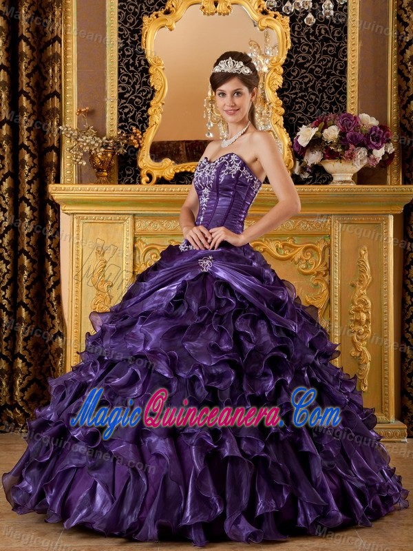 Dark Purple Organza Sweetheart Dresses of 15 with Ruffles Appliques