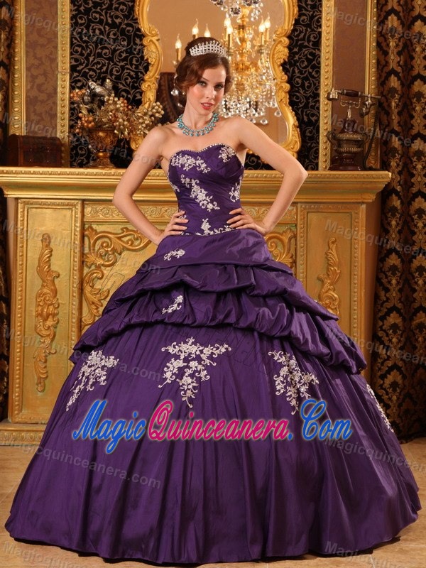 Purple Taffeta Beading and Appliques Sweet 16 Dresses in Cornwall