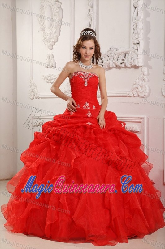 New Red Organza Dresses of 15 with Pick ups in Joao Pessoa Brazil