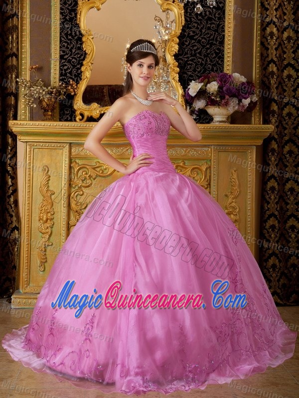 Rose Pink Organza Sweetheart Dresses for Quinceaneras with Appliques