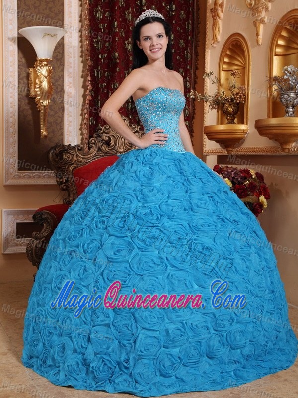 Elegant Blue Strapless Beading Dresses of 15 with Rolling Flowers
