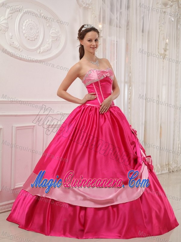 Hoy Pink Quinceanera Dress with Appliques Flowers in Recife Brazil