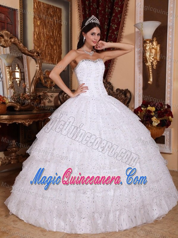Beautiful Pure White Ruffled Sweet 16 Dresses with Paillette